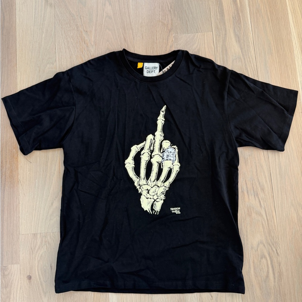 Gallery Dept Skeleton Hand Middle Finger T-Shirt Black Size L Made in USA NWT